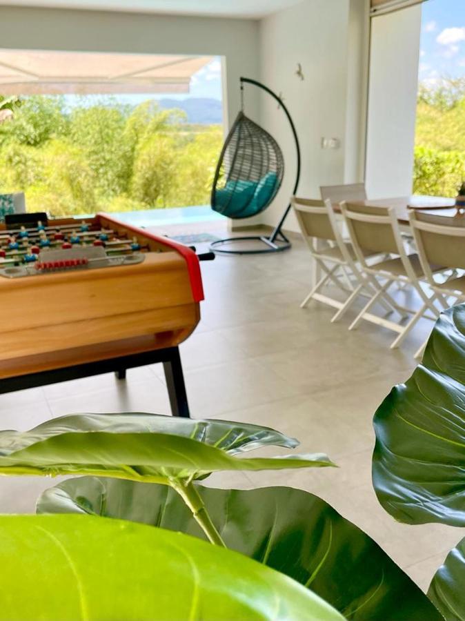 Villa Kumquat Avec Piscine Et Vue Sur Les Montagnes Petit-Bourg Buitenkant foto