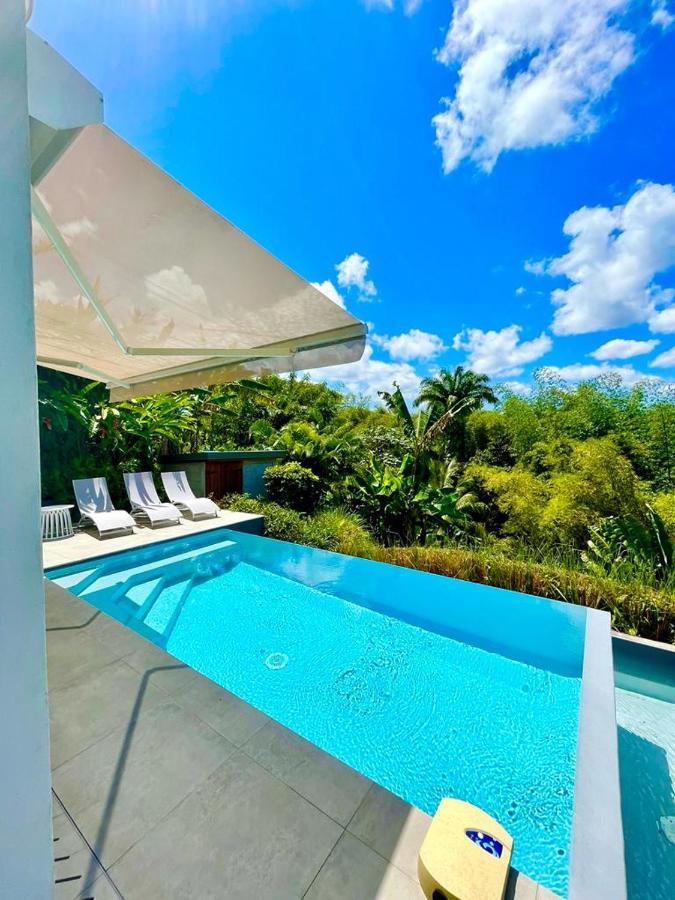 Villa Kumquat Avec Piscine Et Vue Sur Les Montagnes Petit-Bourg Buitenkant foto