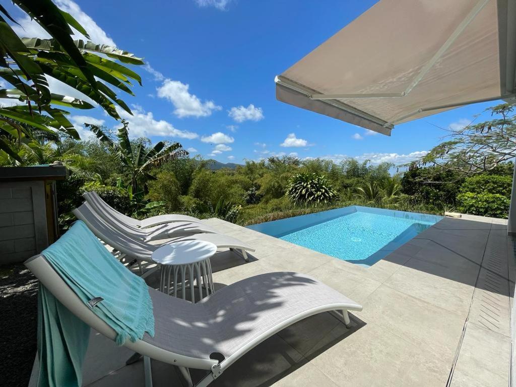 Villa Kumquat Avec Piscine Et Vue Sur Les Montagnes Petit-Bourg Buitenkant foto